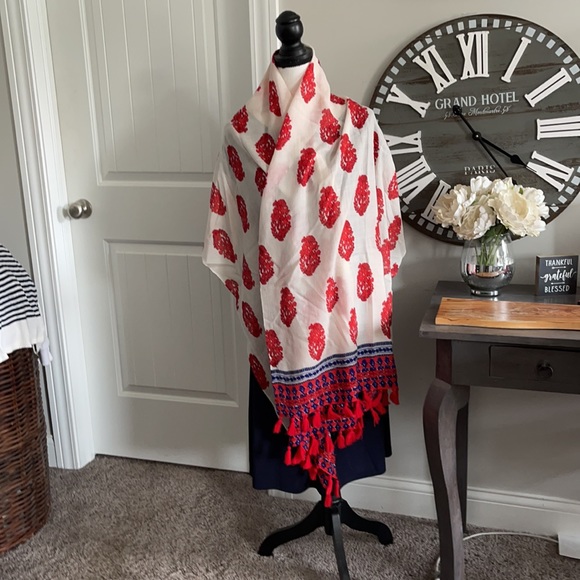 Vineyard Vines silk and cotton scarf/wrap EUC - Picture 2 of 12